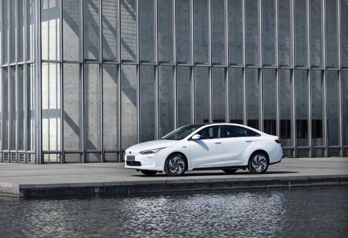 東半球純電翹楚 幾何A如何在實用領域超越特斯拉？