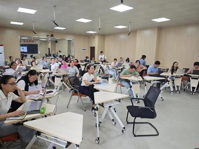 AI賦能新形態(tài)教學 護理學院探索教育智能化新路徑